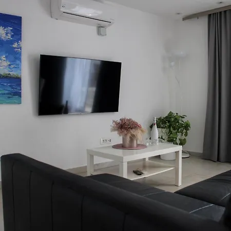 Melassy Lägenhet Makarska