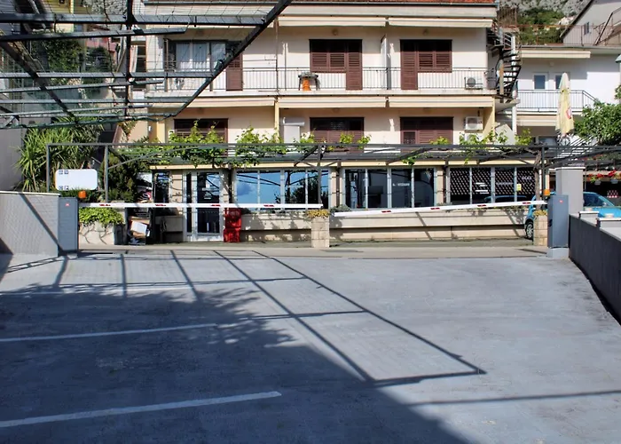 Apartment Melassy *